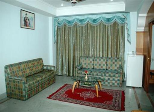 фото отеля Hotel Surabhi International