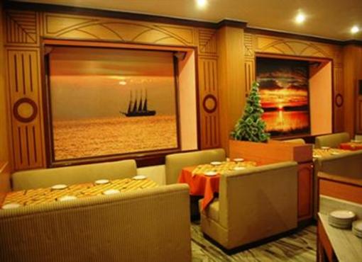 фото отеля Hotel Surabhi International
