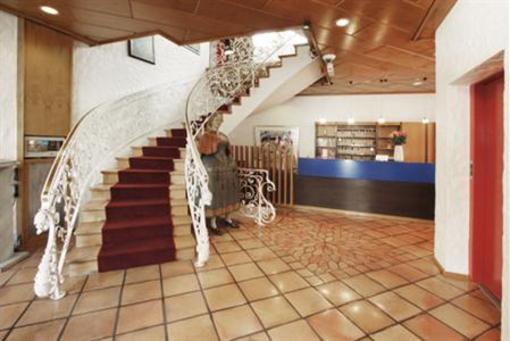 фото отеля Hotel Schwarzwalder Hof Freiburg im Breisgau