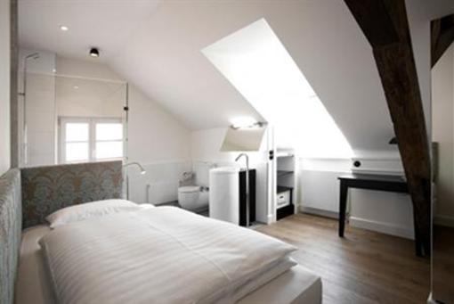 фото отеля Hotel Schwarzwalder Hof Freiburg im Breisgau