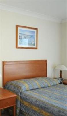 фото отеля Golden Riviera Beach Resort Gold Coast