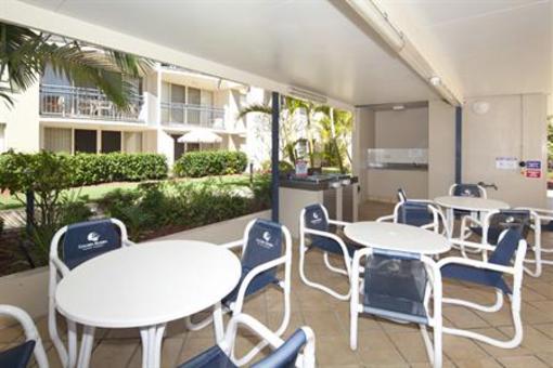 фото отеля Golden Riviera Beach Resort Gold Coast