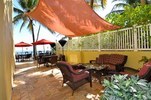 фото отеля Sun Tower Hotel & Suites on the beach