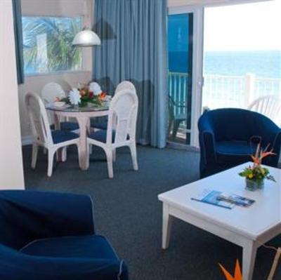 фото отеля Sun Tower Hotel & Suites on the beach