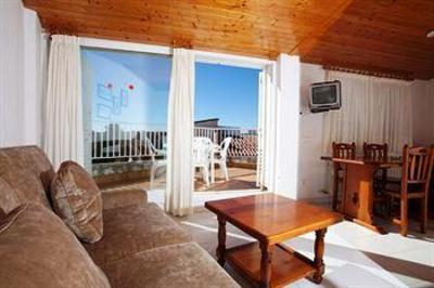 фото отеля Sunway Clever Family Apartments ARAT Sitges
