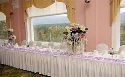 фото отеля Omni Bretton Arms Inn at Mount Washington Resort