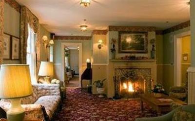 фото отеля Omni Bretton Arms Inn at Mount Washington Resort