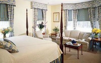 фото отеля Omni Bretton Arms Inn at Mount Washington Resort