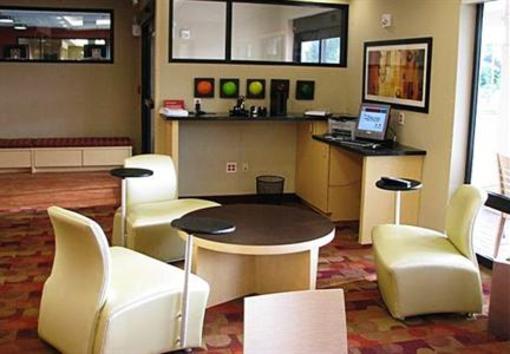 фото отеля TownePlace Suites by Marriott Jacksonville Butler Boulevard