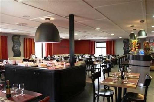 фото отеля Kyriad Carcassonne Ouest La Cite