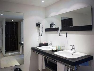 фото отеля Hotel Le Verger Maelvi Grimaud