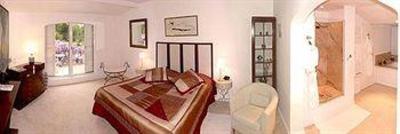 фото отеля Hotel Le Verger Maelvi Grimaud