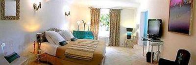 фото отеля Hotel Le Verger Maelvi Grimaud