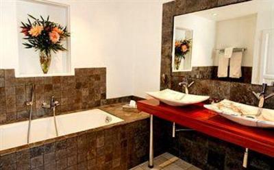 фото отеля Hotel Le Verger Maelvi Grimaud