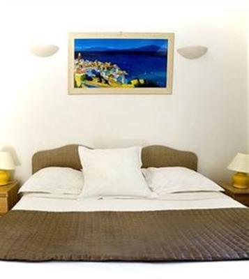 фото отеля Hotel Le Verger Maelvi Grimaud
