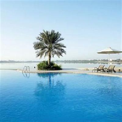 фото отеля Moevenpick Hotel Bahrain