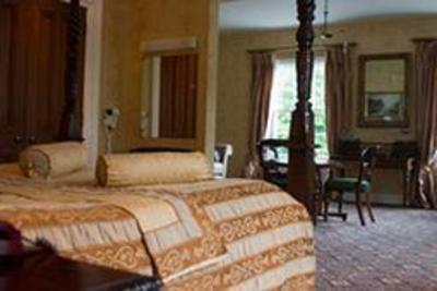 фото отеля Tullylagan Country House Hotel
