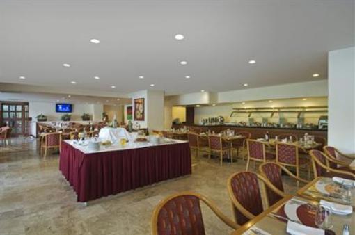 фото отеля Fiesta Inn Morelia