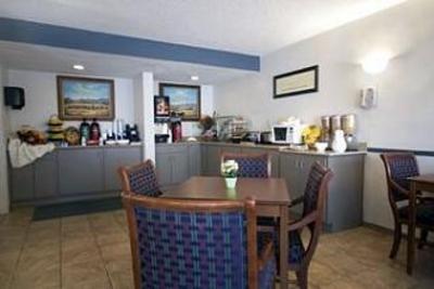 фото отеля BEST WESTERN PLUS Quail Hollow Inn