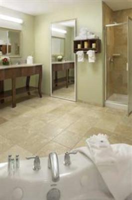 фото отеля Hampton Inn & Suites Savannah Midtown