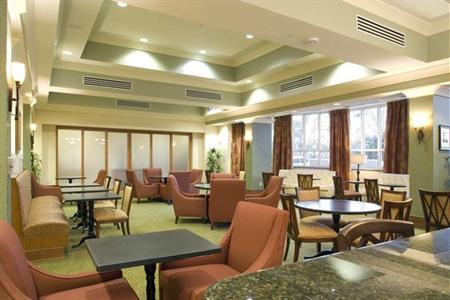 фото отеля Hampton Inn & Suites Savannah Midtown