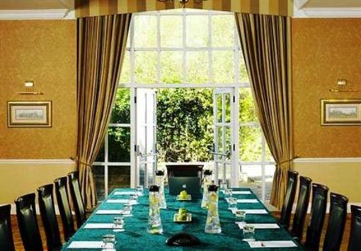 фото отеля Marriott Hollins Hall Hotel & Country Club