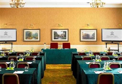 фото отеля Marriott Hollins Hall Hotel & Country Club