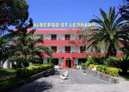 фото отеля Hotel St Leonard