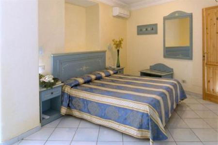 фото отеля Hotel St Leonard