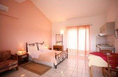 фото отеля Oasis Hotel Kyparissia