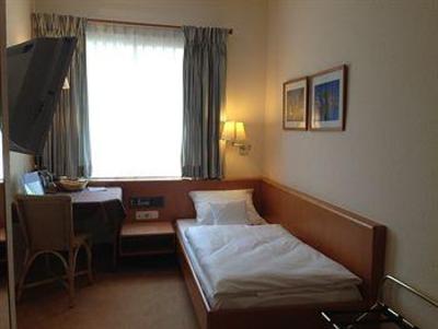 фото отеля Hotel Am Forum Kempten im Allgau