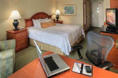 фото отеля Hilton Garden Inn Portland/Lake Oswego