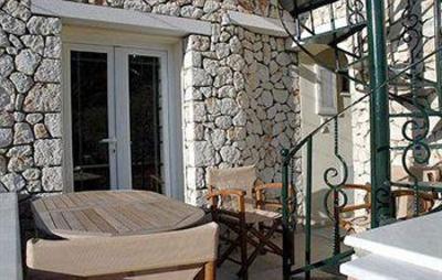 фото отеля Akis Apartments