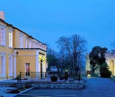 фото отеля Bunratty Castle Hotel
