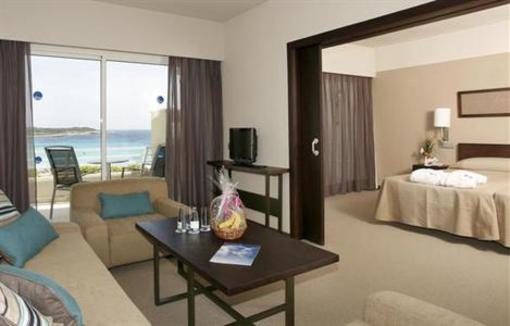фото отеля Blau Mediterraneo Hotel