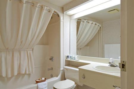 фото отеля Comfort Inn Rock Forest