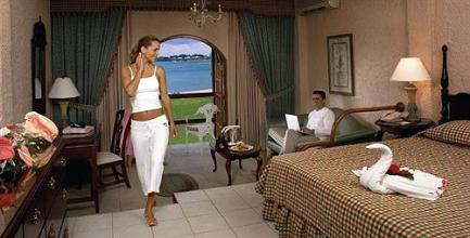 фото отеля Breezes Grand Resort And Spa Negril