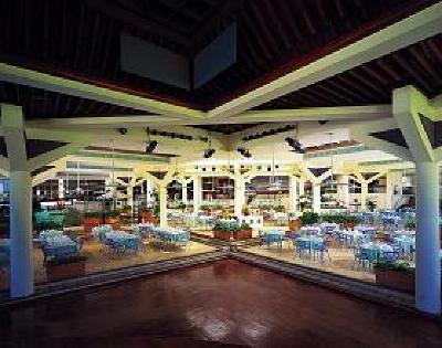 фото отеля Breezes Grand Resort And Spa Negril