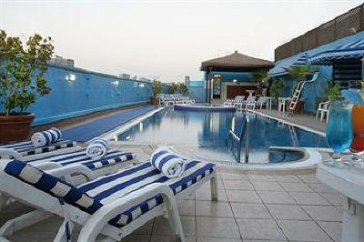 фото отеля Metropolitan Hotel Deira