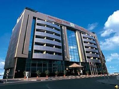 фото отеля Metropolitan Hotel Deira