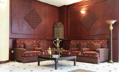 фото отеля Metropolitan Hotel Deira