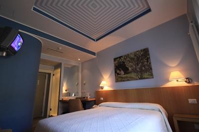 фото отеля Metropole Suisse Hotel