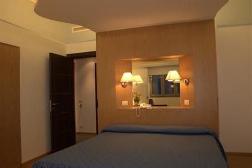 фото отеля Metropole Suisse Hotel
