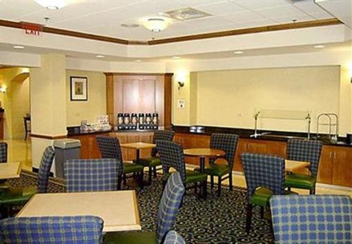 фото отеля SpringHill Suites Airport Newark (New Jersey)