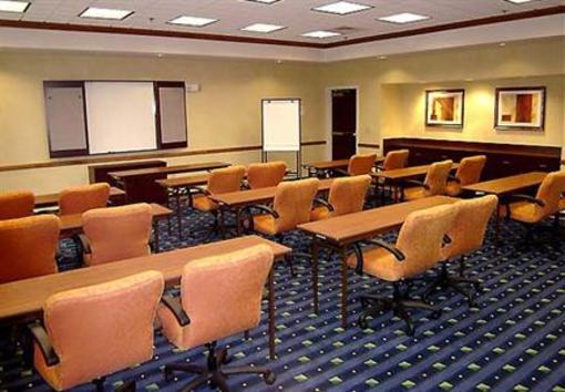 фото отеля SpringHill Suites Airport Newark (New Jersey)