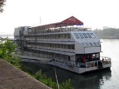 фото отеля Botel Gracia