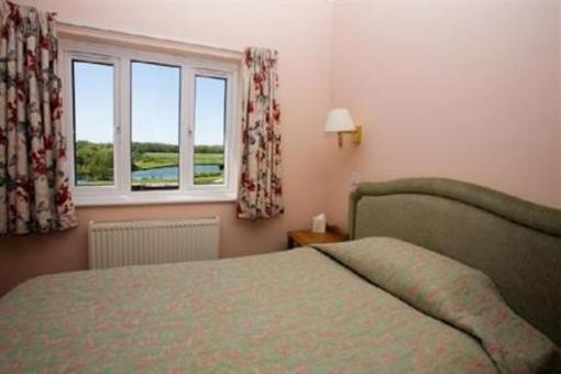 фото отеля Wayford Bridge Inn