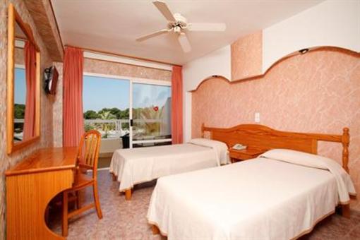 фото отеля BEST WESTERN Hotel Plaza Santa Ponsa