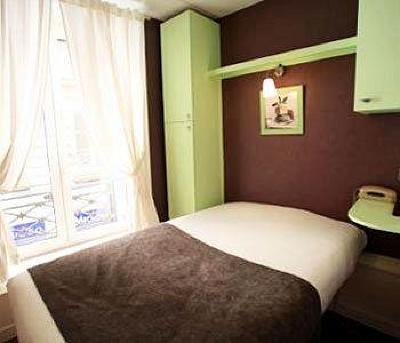 фото отеля Hotel Du Dauphin Lyon