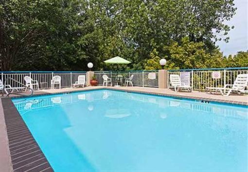 фото отеля Fairfield Inn Charlotte Arrowood